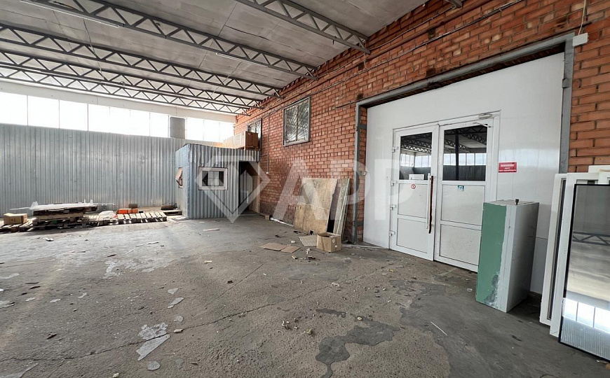 Сдам помещение свободного назначения, 585 м² фото