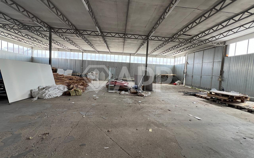 Сдам помещение свободного назначения, 585 м² фото
