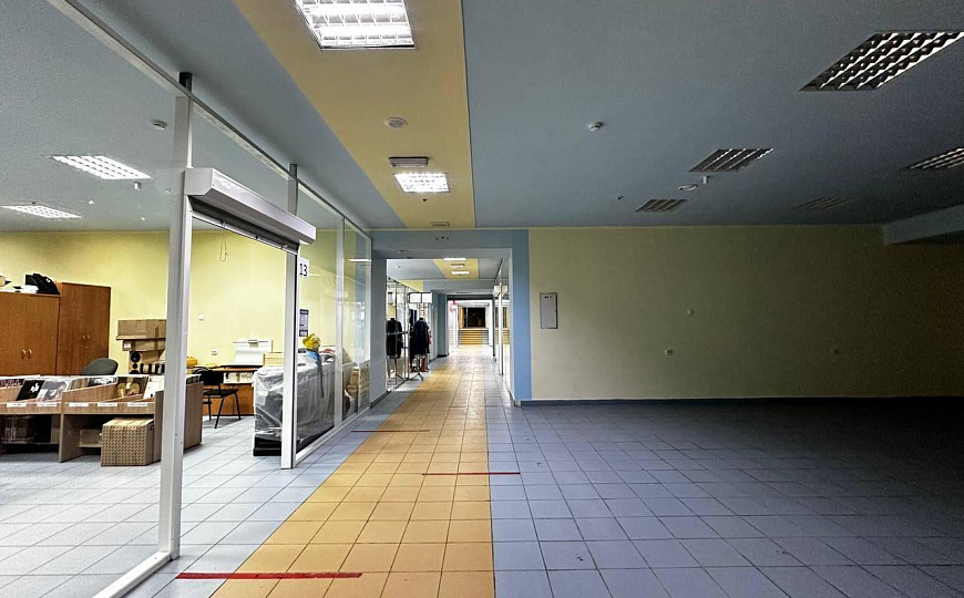 Продажа ТЦ «Юность» 6230 м2 на ул.Ленинградской фото