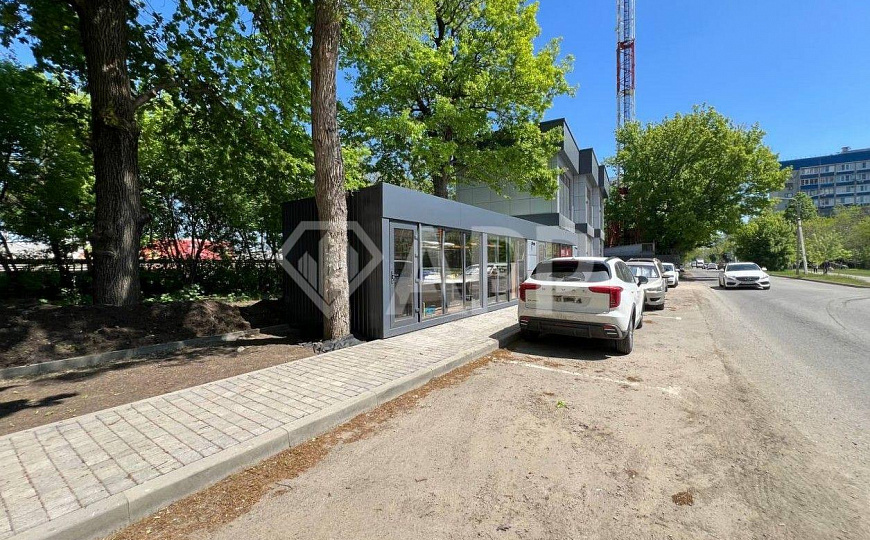 Сдаю торговое помещение, 18 м² фото