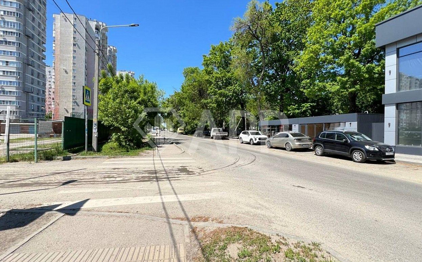 Сдаю торговое помещение, 18 м² фото