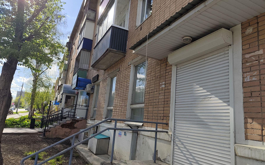 Помещения свободного назначения на первой линии ул. Клубная от 10 м2 фото
