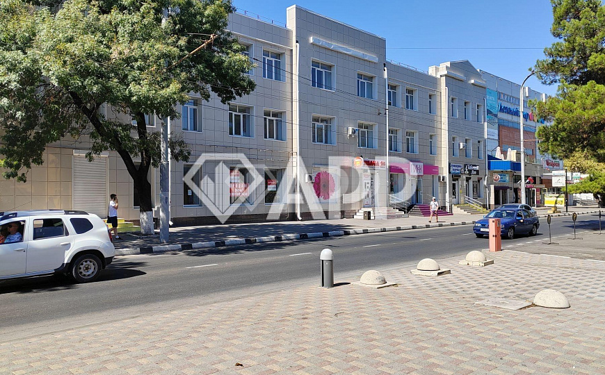 Продам торговое помещение, 95 м² фото