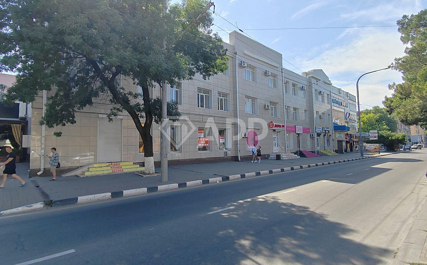 Продам торговое помещение, 95 м² фото