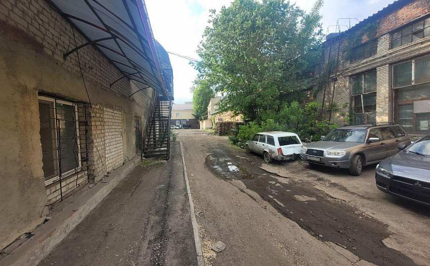 СТО 250 м2. фото