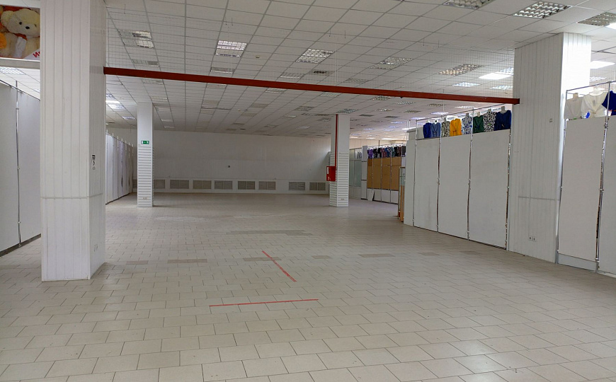 Помещение свободного назначения 1 150 м² фото