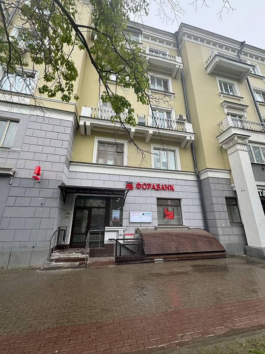 Помещение свободного назначения в центре города фото