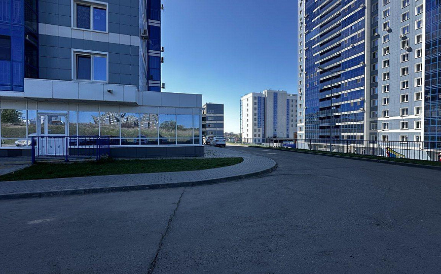 Сдам помещение свободного назначения, 417 м² фото