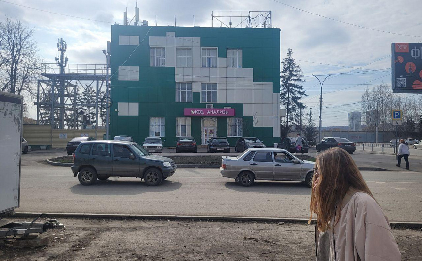 Торговая площадь в районе Авиатора. фото