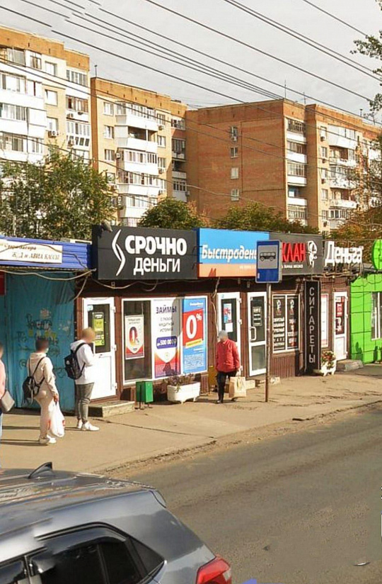 Сдам помещение на первой линии с отдельным входом. фото
