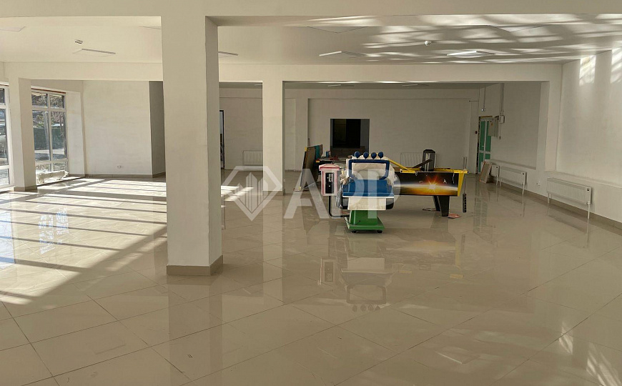 Сдам помещение свободного назначения, 350 м² фото
