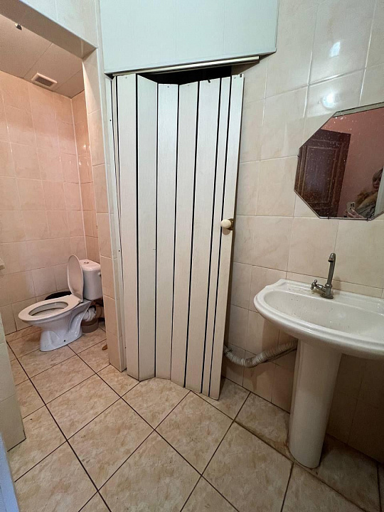 Сдается торгово-офисное помещение 70м2 фото