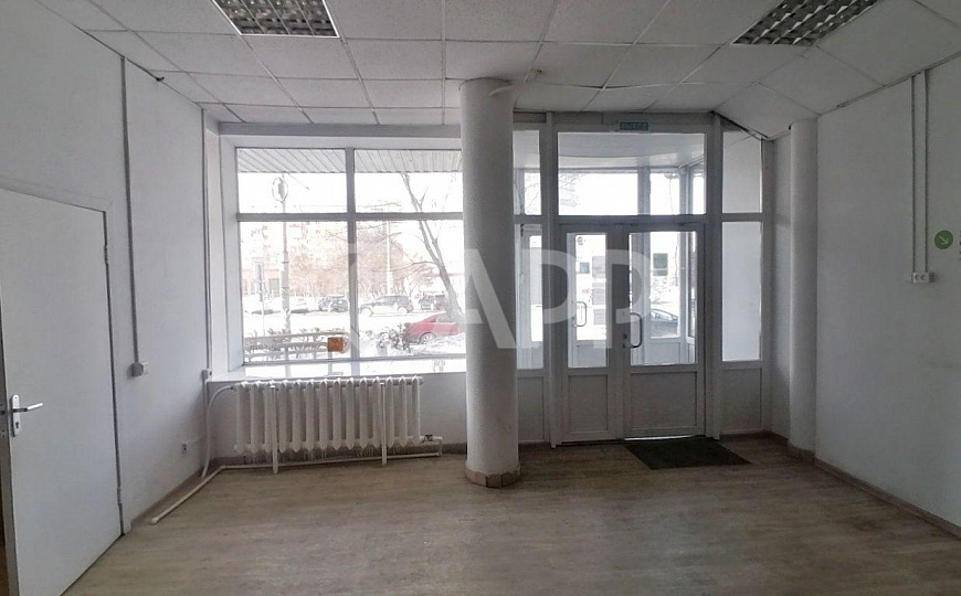 1 линия/Банк/Торговля/Офис, 125 м² фото
