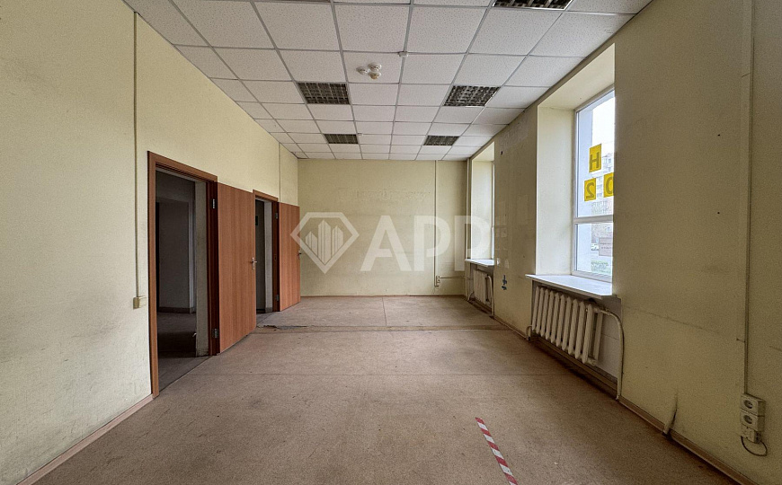 1 линия/Банк/Торговля/Офис, 125 м² фото