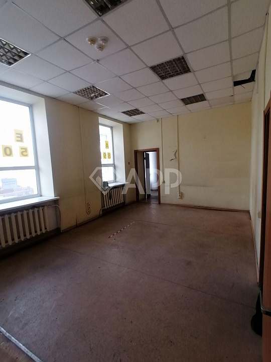 1 линия/Банк/Торговля/Офис, 125 м² фото