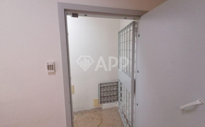 1 линия/Банк/Торговля/Офис, 125 м² фото