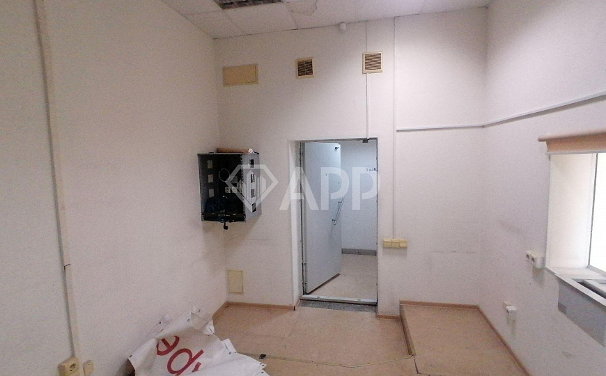 1 линия/Банк/Торговля/Офис, 125 м² фото