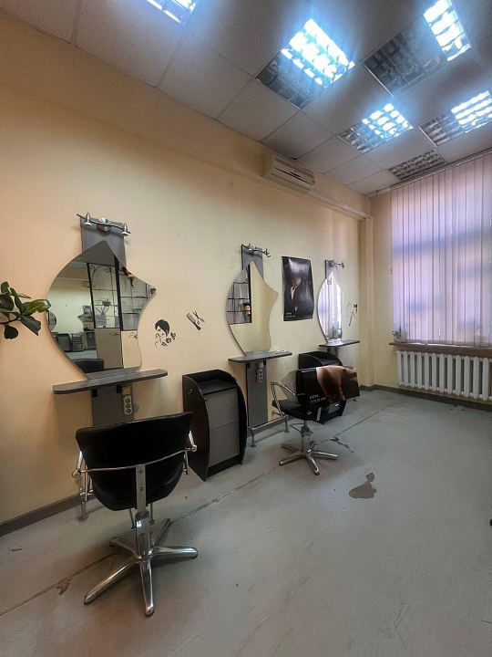 Аренда помещения свободного назначения 123 м2 фото
