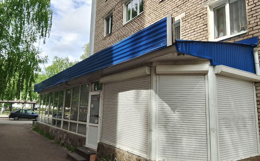 Сдаётся помещение в 20м от остановки общественного транспорта "4-е домоуправление" на красной линии  фото