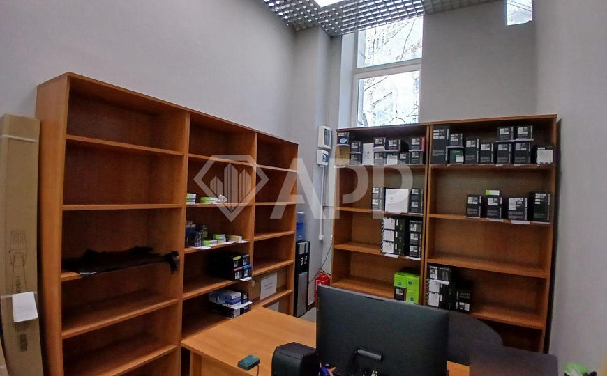 Аренда торгового помещения в легендарном ТЦ Корабль фото