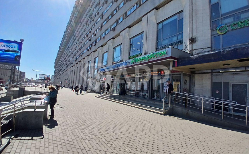 Аренда торгового помещения в легендарном ТЦ Корабль фото