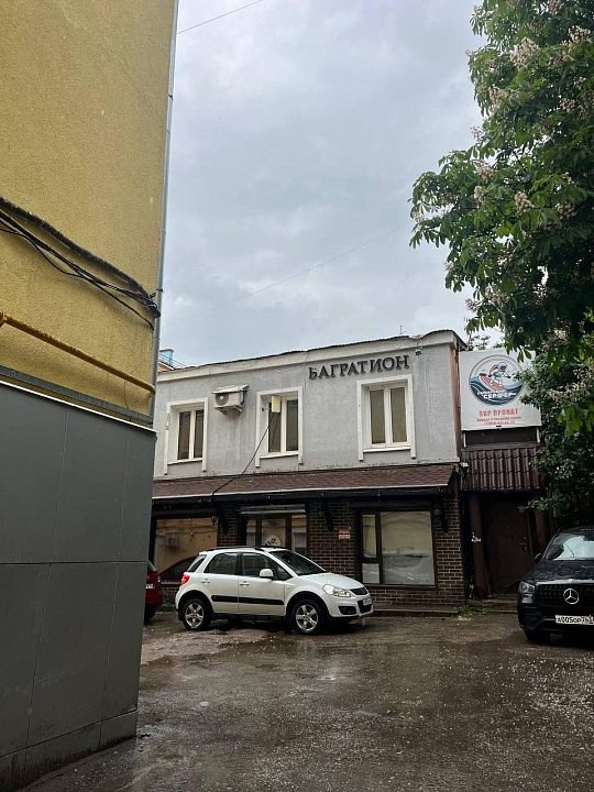 Аренда помещения 114 м2 под кафе/ресторан в историческом центре города фото