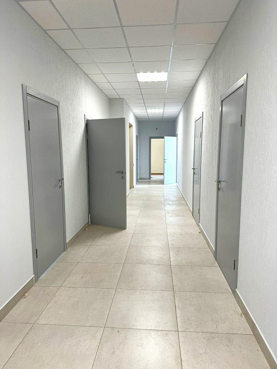 Офис 342,4 м2 фото