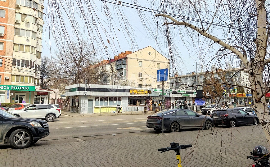 Сдаю торговое 125 мкв  фото