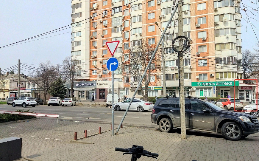 Сдаю торговое 125 мкв  фото