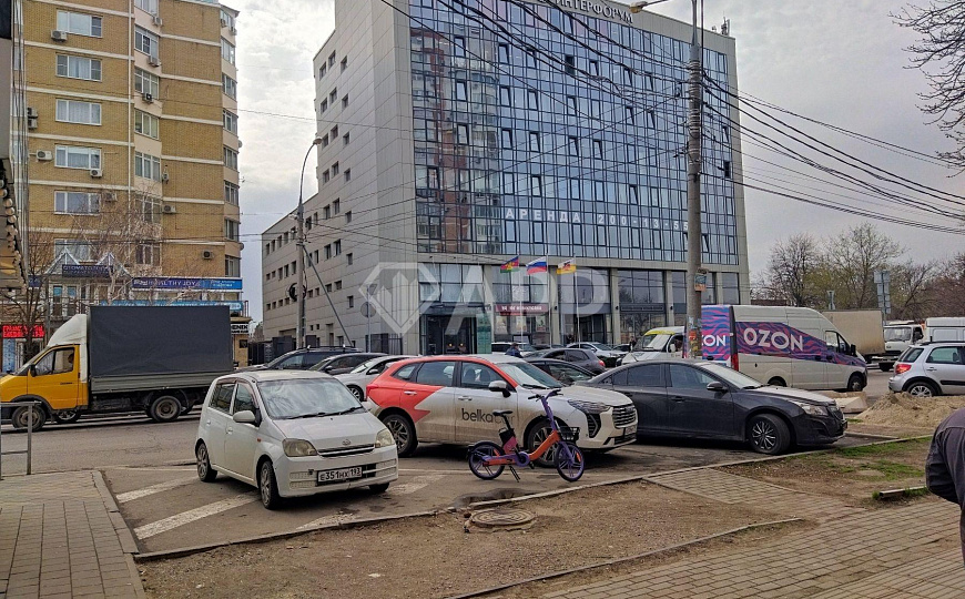 Сдаю торговое 125 мкв  фото