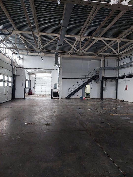 Сдам отдельно стоящее здание, 360 м² фото