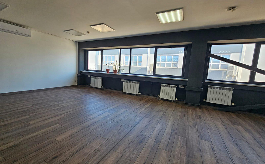 Сдам отдельно стоящее здание, 360 м² фото