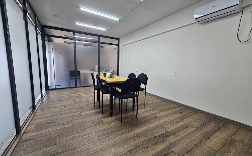 Сдам отдельно стоящее здание, 360 м² фото