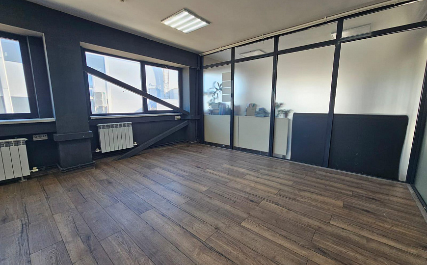 Сдам отдельно стоящее здание, 360 м² фото
