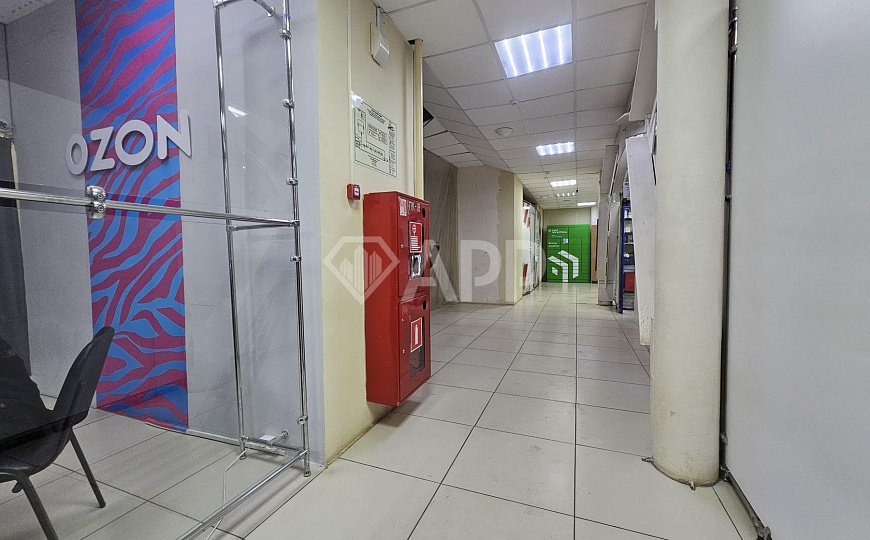 Сдам помещение свободного назначения, 8 м² - 1 эт., 40 м² - цоколь фото