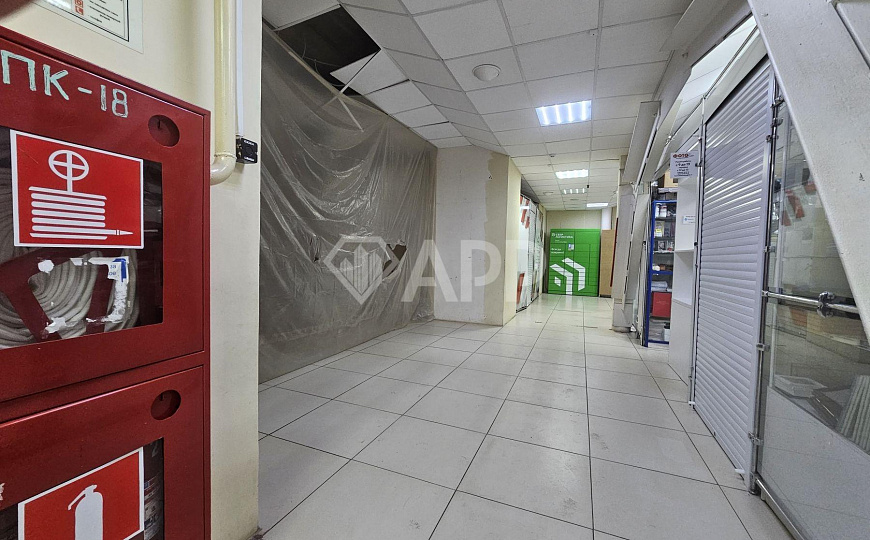 Сдам помещение свободного назначения, 8 м² - 1 эт., 40 м² - цоколь фото