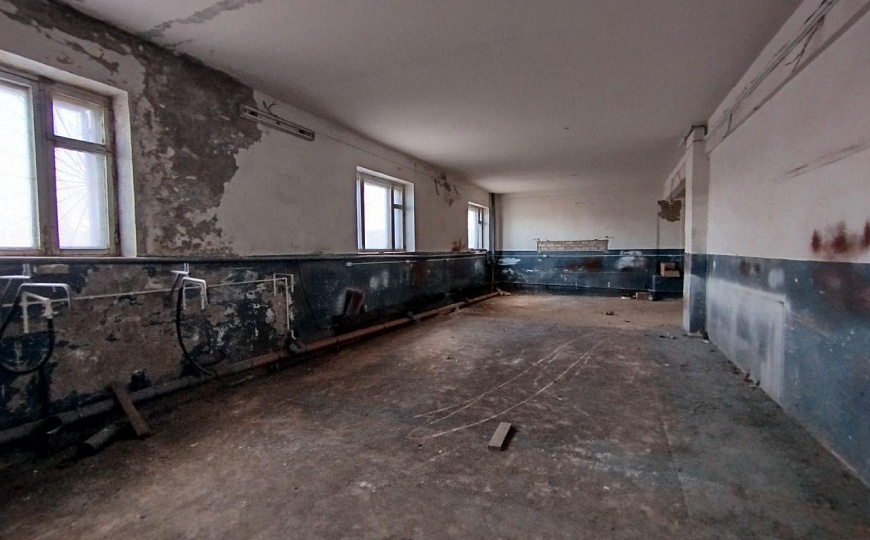 Производственная база с арендаторами 3838 м² фото