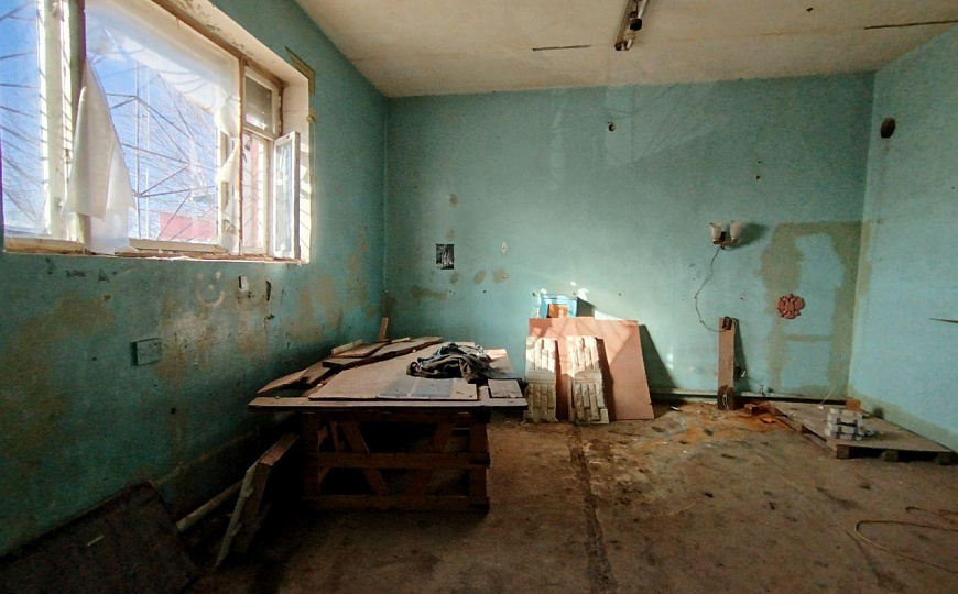 Производственная база с арендаторами 3838 м² фото