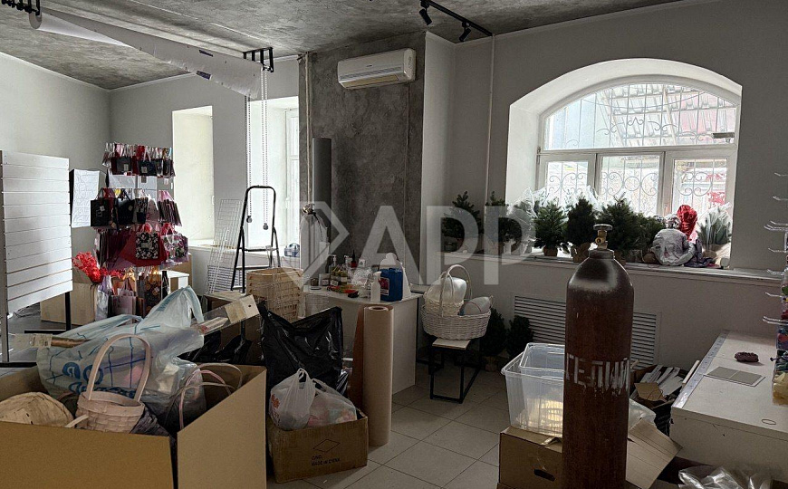 Помещение на трафике, первая линия, 98м² фото