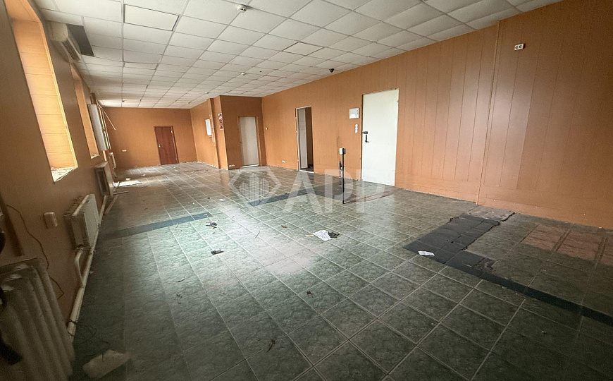 Продается помещение свободного назначения фото