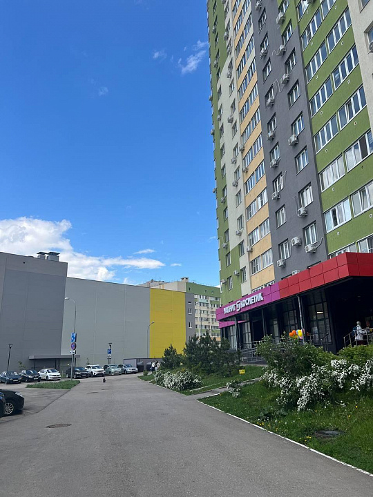 Отдельно стоящее здание 250м фото