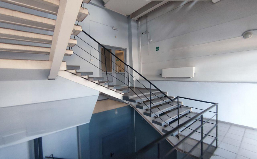 Сдам бизнес-центр/офисный центр, 700 м² фото