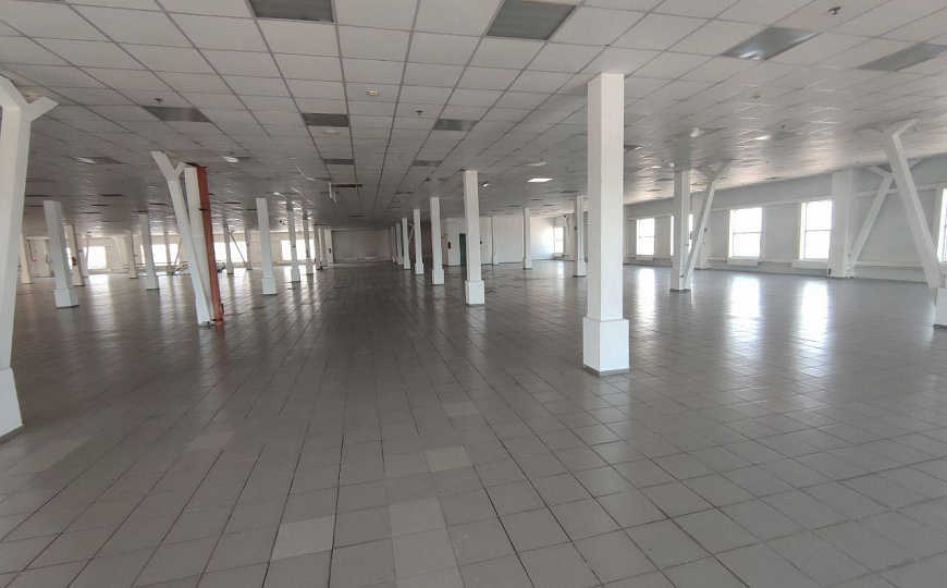 Сдам бизнес-центр/офисный центр, 700 м² фото
