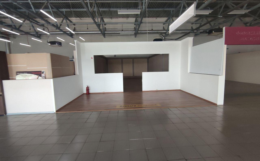 Сдам бизнес-центр/офисный центр, 700 м² фото