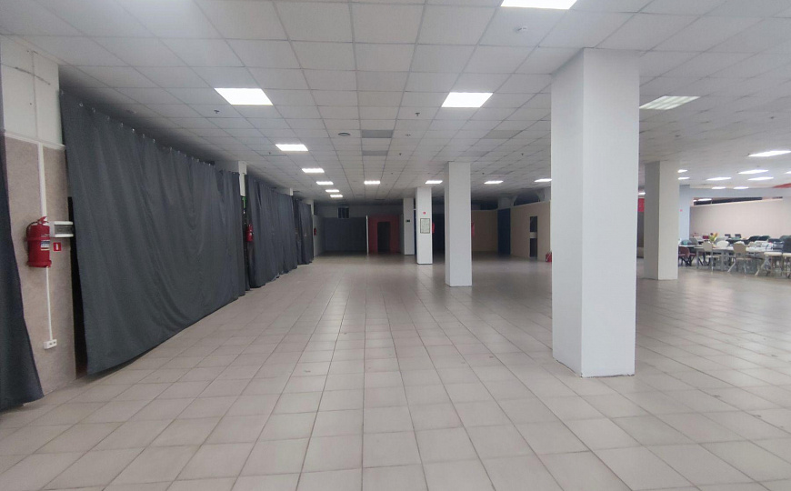 Сдам бизнес-центр/офисный центр, 700 м² фото
