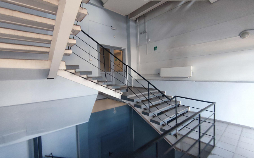 Сдам бизнес-центр/офисный центр, 700 м² фото