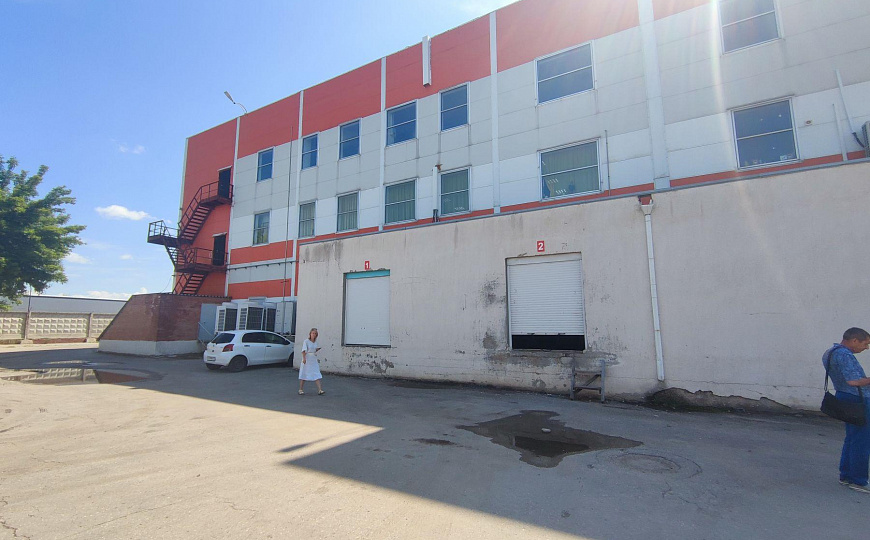 Сдам бизнес-центр/офисный центр, 700 м² фото