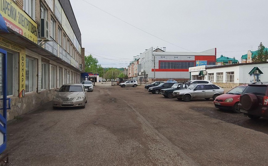 Сдается помещения свободного назначения с возможностью увеличения от 15квм до 400квм в торговом цент фото