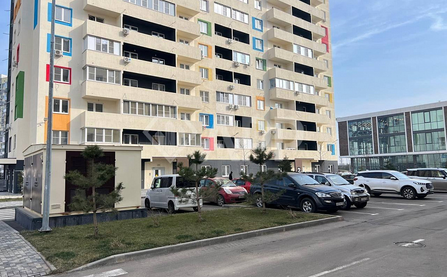 Сдаю торговое помещение, 69,4 м² фото