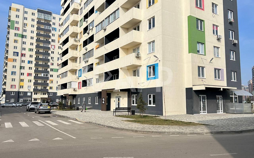 Сдаю торговое помещение, 69,4 м² фото